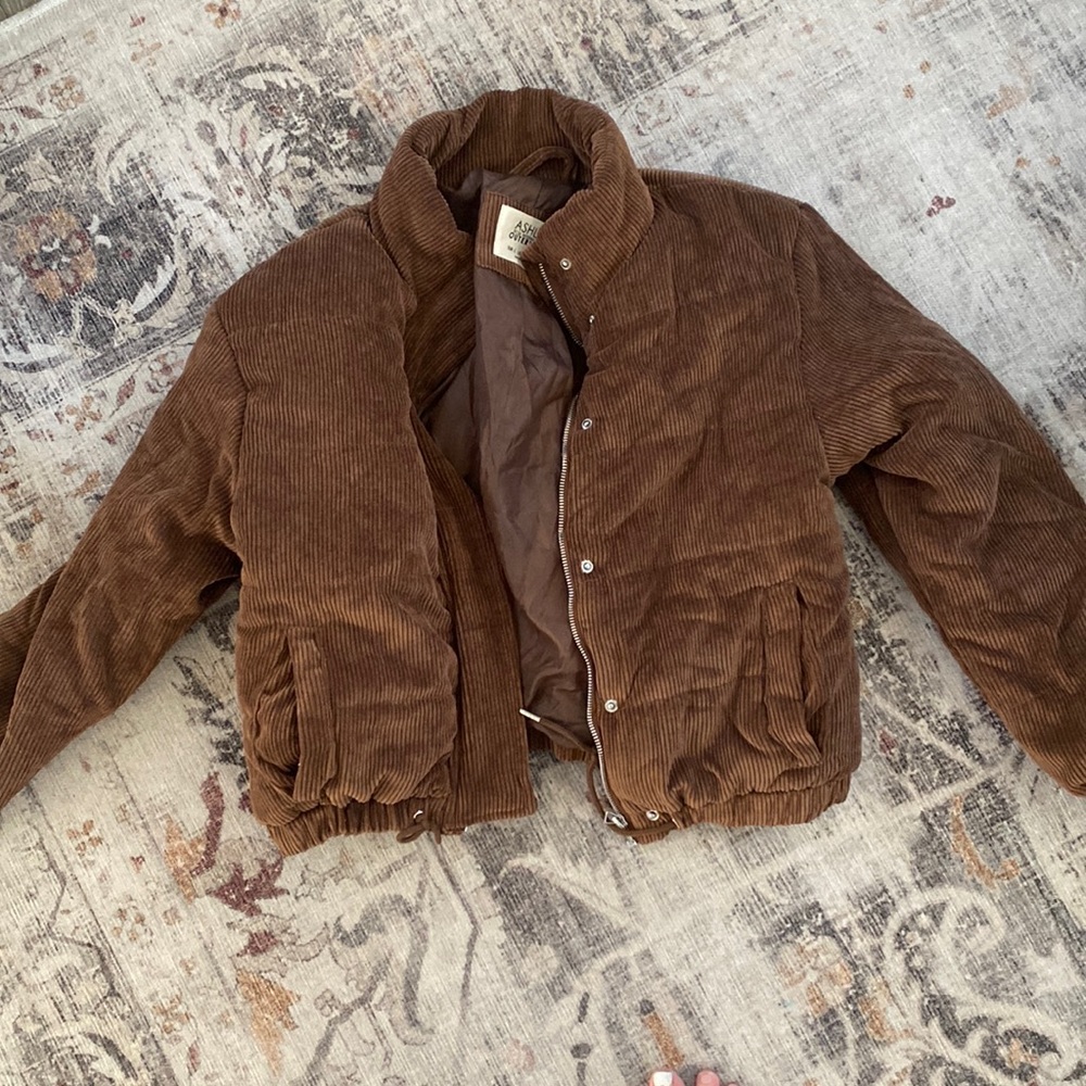 Brown corduroy puffer jacket, never worn